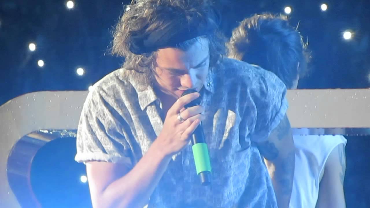 One Direction-Little Things Lincoln Financial Field, Philly, PA August 14, 2014