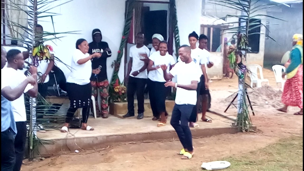 la chorale cris de l'unité de bitam poste