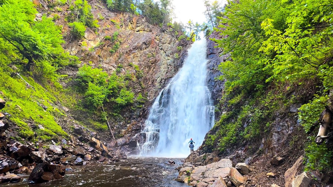 Hiking to Fall Brook Falls
