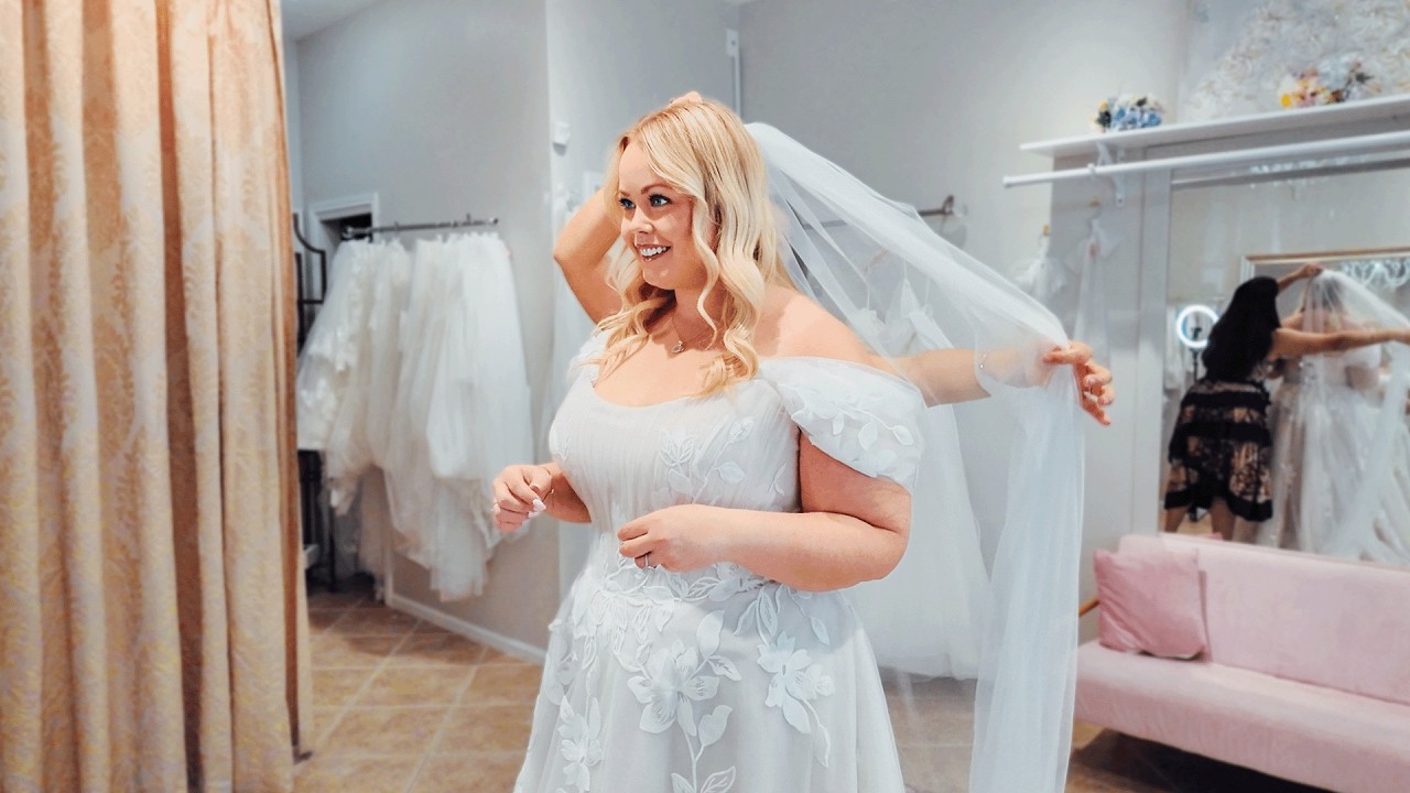 Didn’t Expect Wedding Dress Shopping To Be This Emotional!