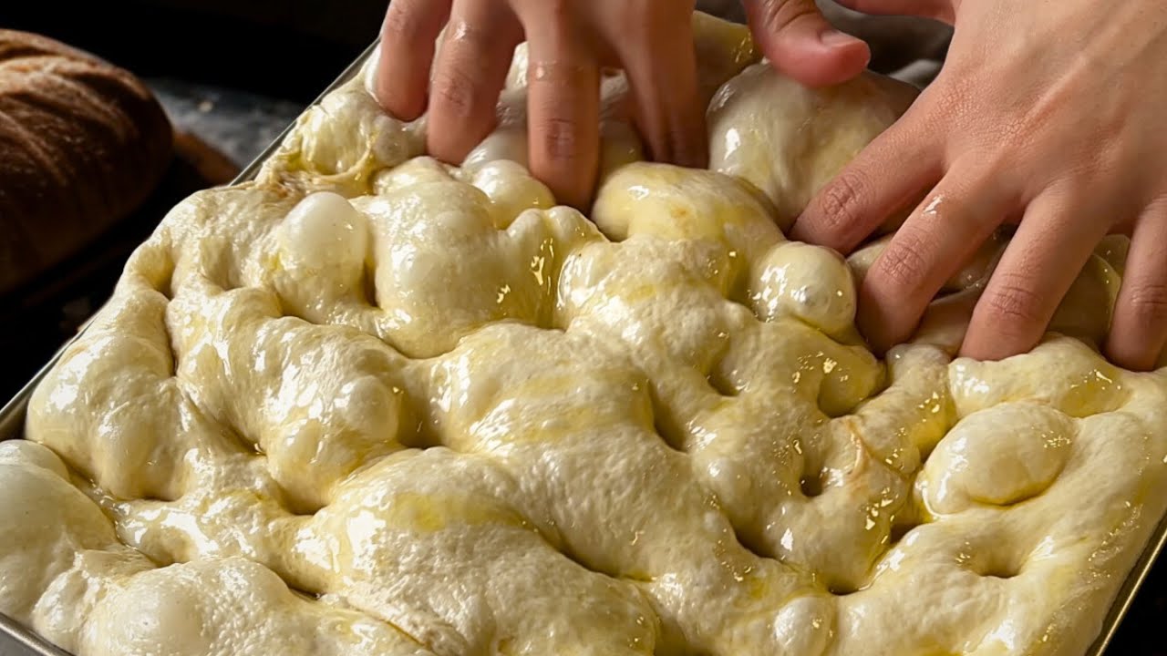 I Learned This Trick in an Italian Bakery❗️Authentic No-knead Focaccia 