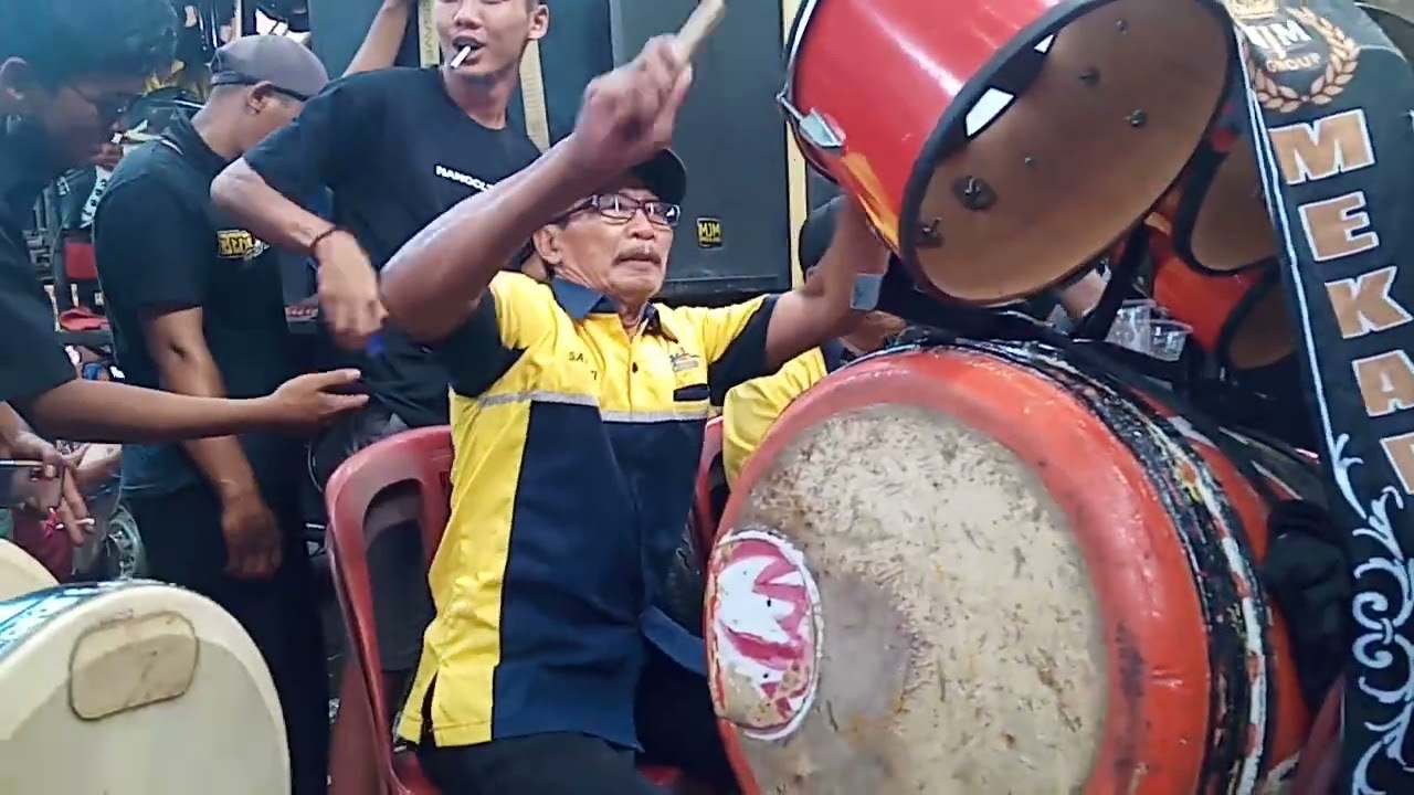 Ketukan mautnya keluar pas lagu lawas Nyupang Bokong, disarankan pake headset..