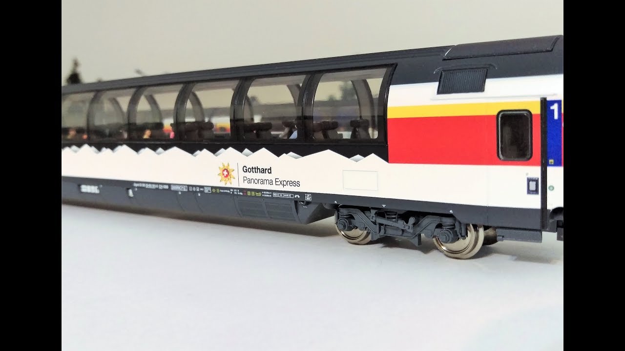 Roco Gotthard Express panorama car 74400 74401 74402 test review