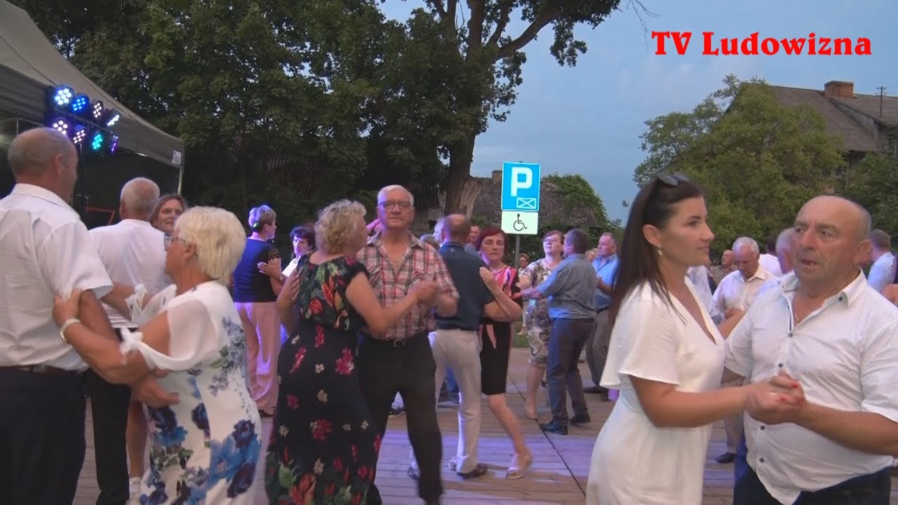 15 sierpnia 2024 Taneczna zabawa w Długie przyciągnęła mnóstwo lubiących tańczyć GOŚCI