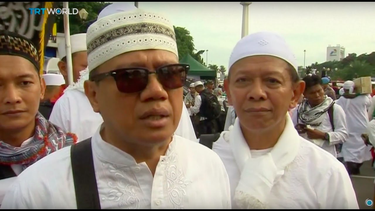 Jakarta Protests: Muslims demand Christian governor's arrest