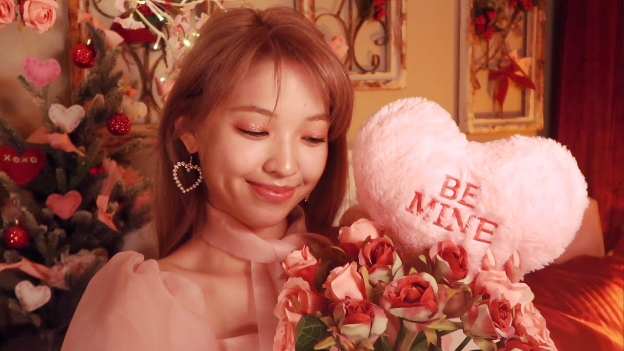 ASMR RP | Осыпаю тебя любовью и подарками в День святого Валентина💝 (болтовня, расчёска, музыка) ...
