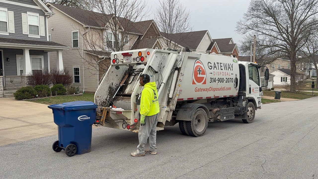 Gateway disposal Isuzu new way diamondback rear loader garbage truck on trash 