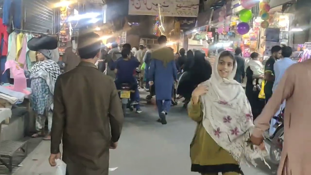 Gujranwala Biggest Market Ever | Walking 4k HDR