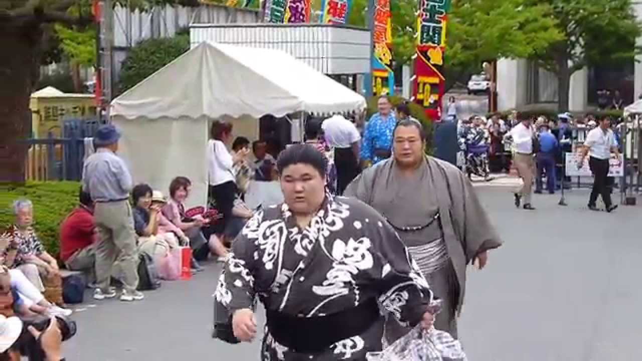 十両、幕内力士の場所入り模様・その２（平成27年・秋場所初日Day 1 Sumo Aki Basho Sep 2015）
