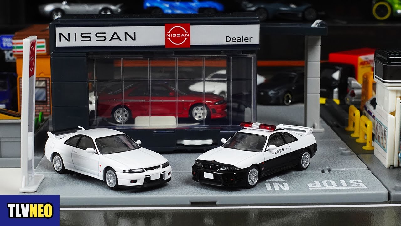 2種類のR33GT-R！トミカリミテッドヴィンテージNEO ニッサン スカイライン GT-R V-spec N（95年式）、パトロールカー（埼玉県警察）をチェック
