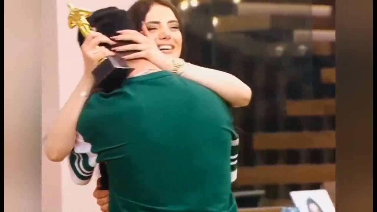 Aşk bir hastalıkmış sanki seni bende hapsetti💙 #elsed