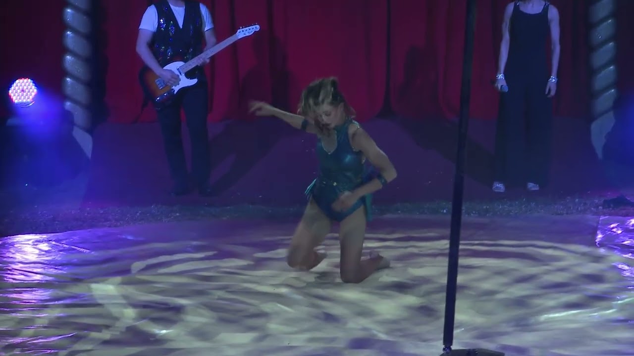Frida Evelina Persson Aerial Pole Cirkus Olympia 2025