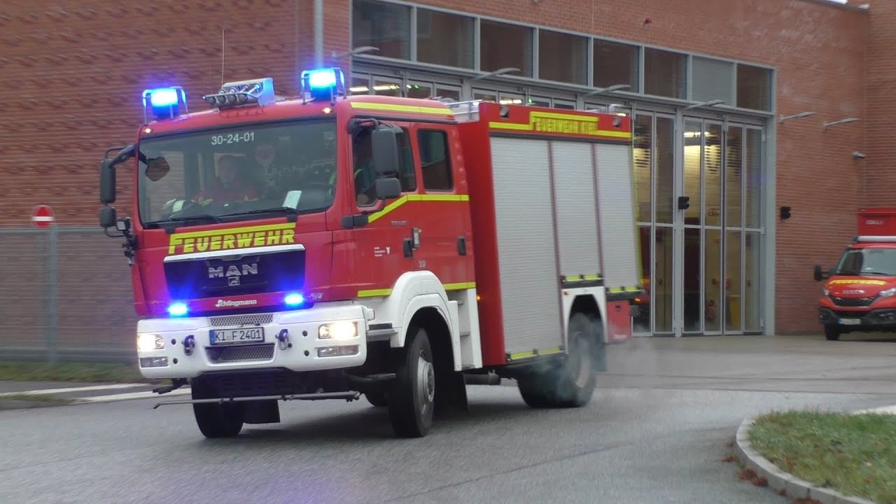 [ALARMIERUNG | FEUER auf Flughafengelände] Einsatzfahrten Berufsfeuerwehr + FF Schilksee und mehr!
