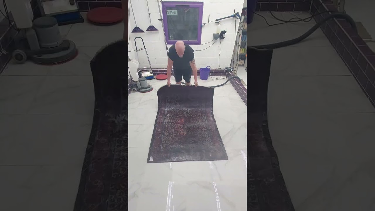 Stripping loose dyes out of a Persian rug, Full technique, Satisfying Rug Cleaning Video. Relaxing.