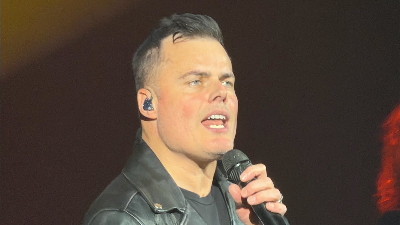 Marc Martel- Fat Bottomed Girls - Live In London- 04/10/25