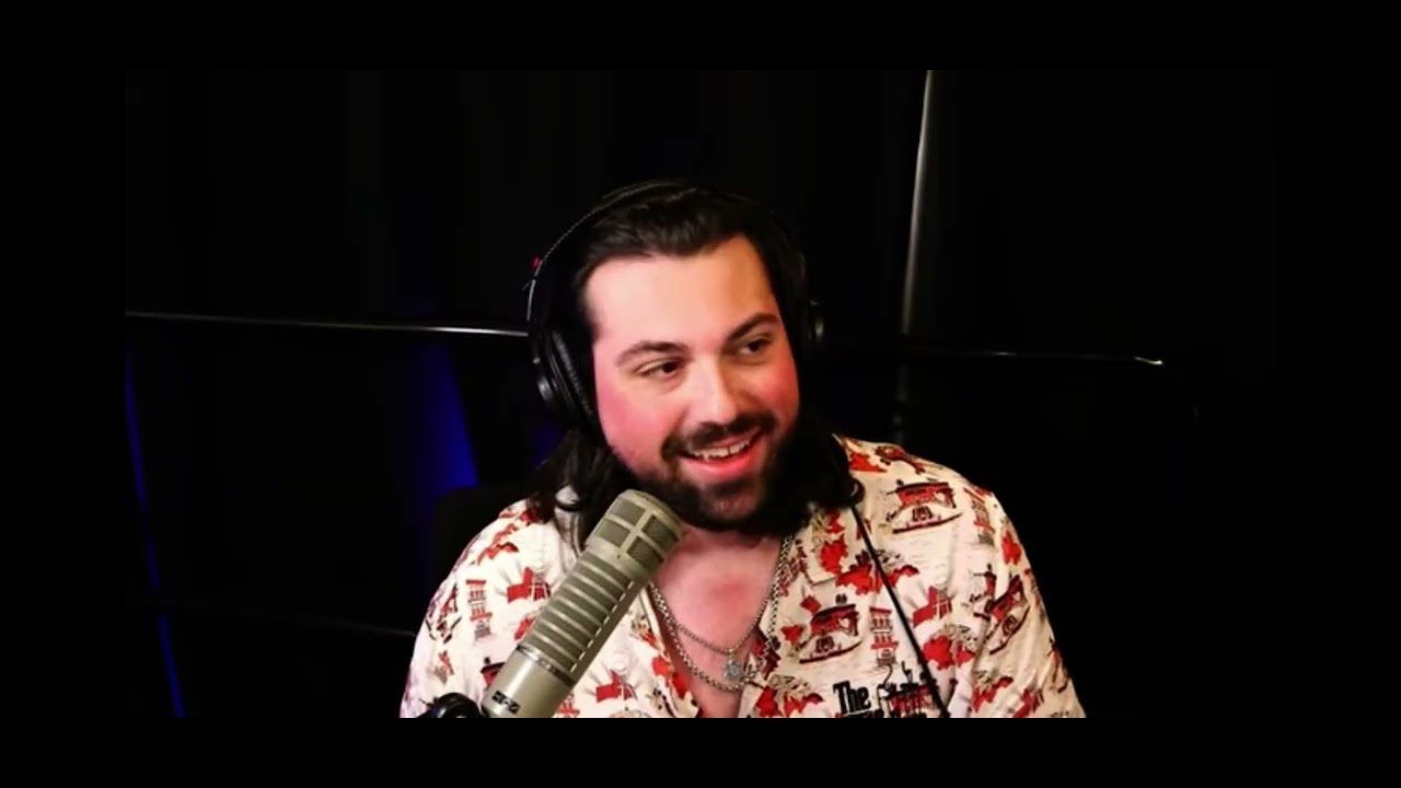 H3 Podcast member Love eats RAW BACON 😱