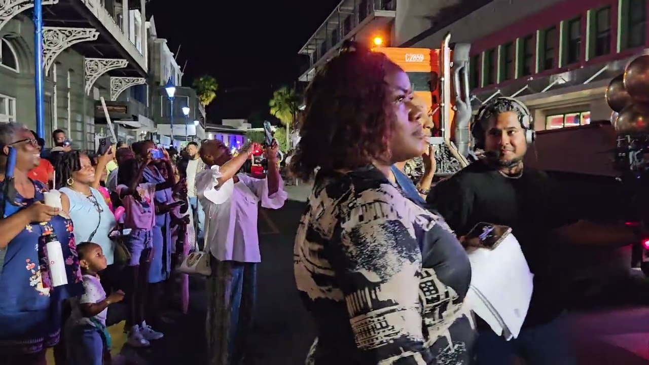 Courts Lighted Parade To Paradise 2025 In Bridgetown Barbados 🇧🇧 3