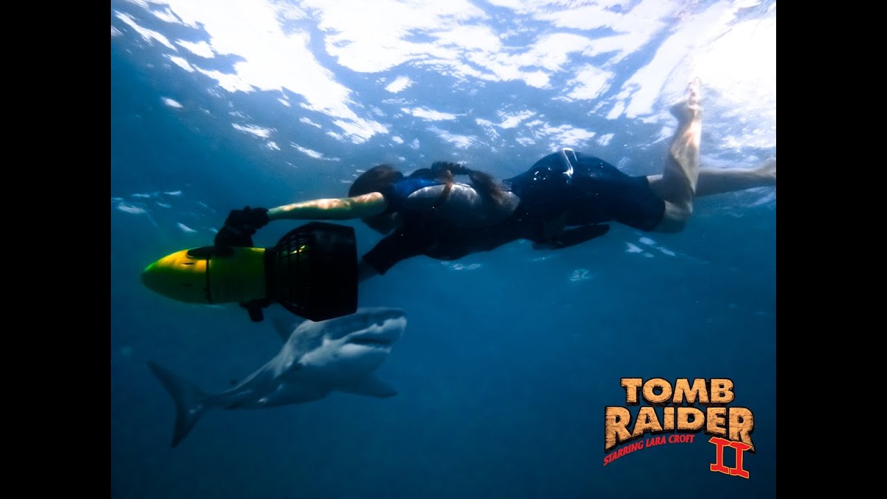 Cosplay Lara Croft - Tomb Raider II 40 fathoms - In real life gameplay