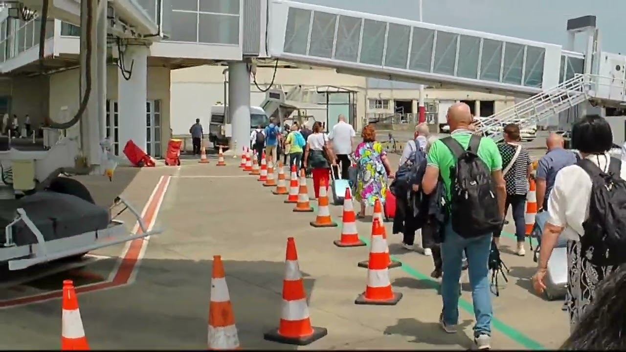Airport LDE