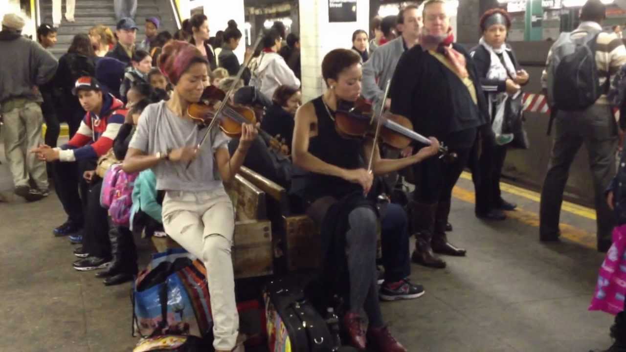 Amazing female classical violinist Charly and Margaux (chargaux) subway Brooklyn, NYC Brooklyn, NYC