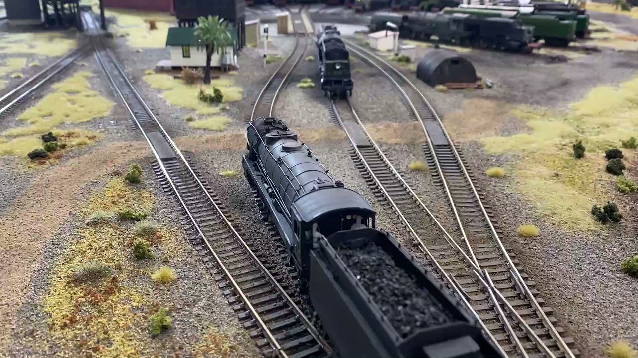 5812 at the  turntable on the KMR.