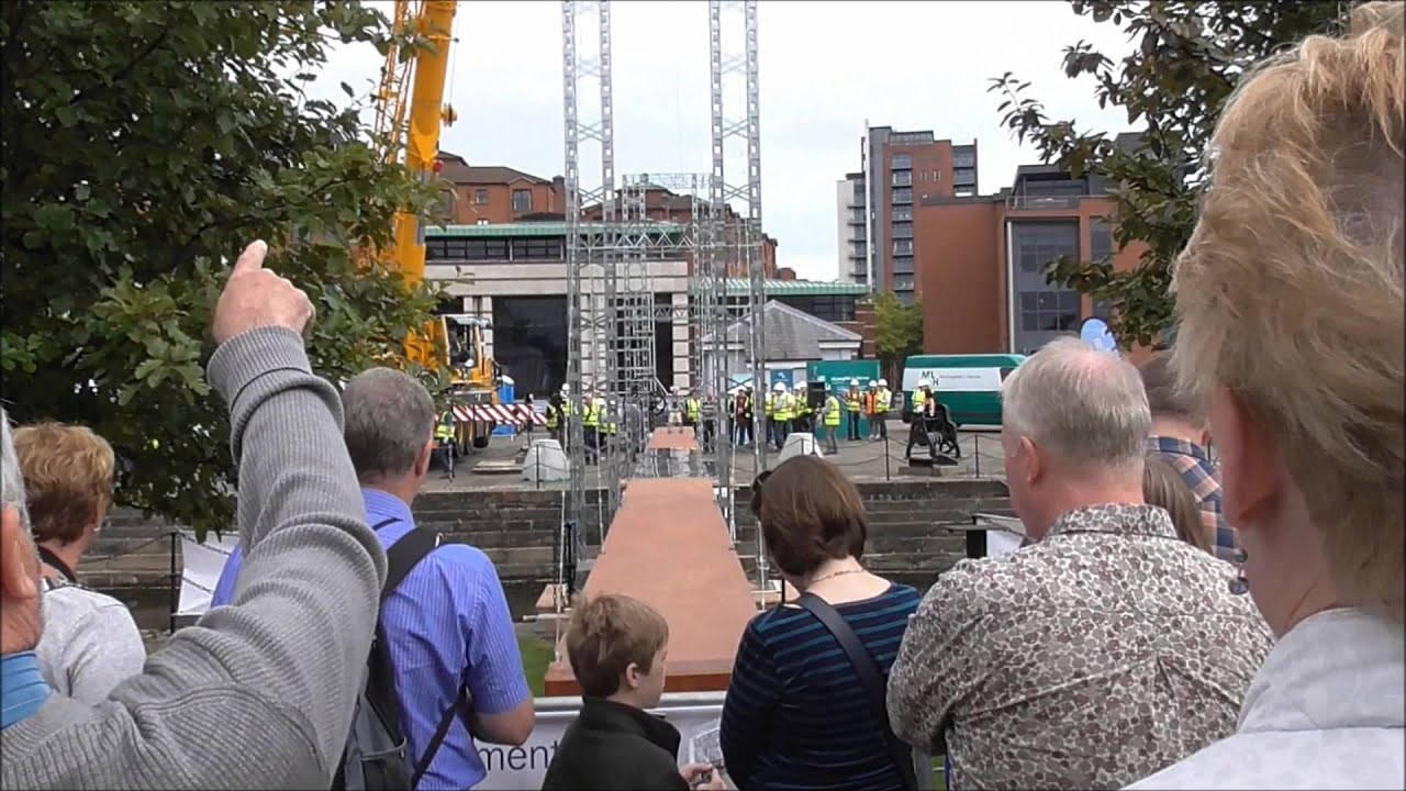 MECCANO BIG BRIDGE BUILD World Record at Belfast