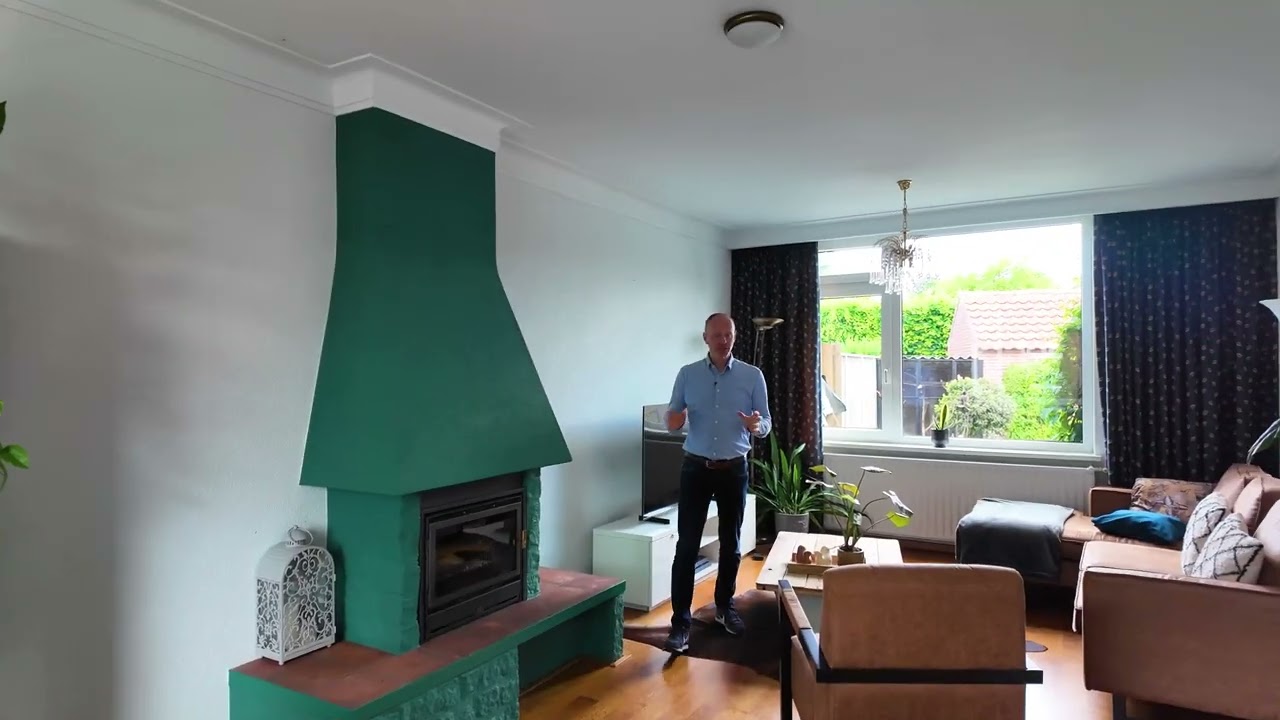 Hoekwoning met oprit en garage aan de Berkstraat 2 te Gilze
