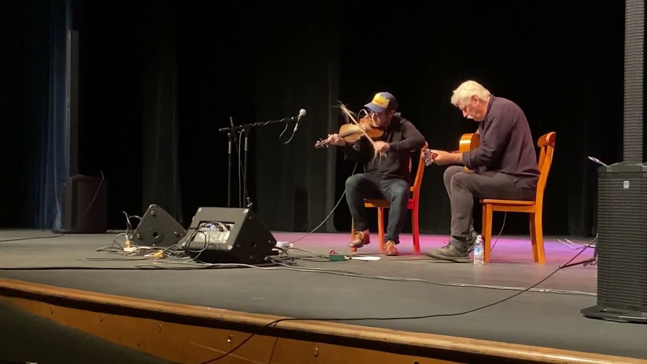 Ashley MacIsaac & Brian Doyle à la salle Père Anselme Chiasson