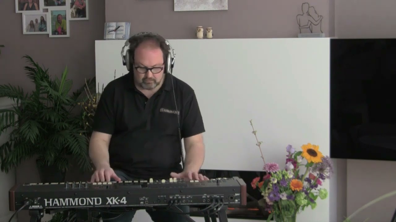 Bravo Musik present a demo of the Hammond XK-4