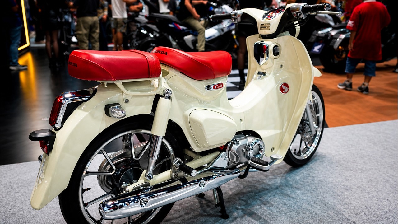 Honda Super Cub 125 ABS z 2026 r., bezkluczykowa, biała | Pełna obr&oacute;bka