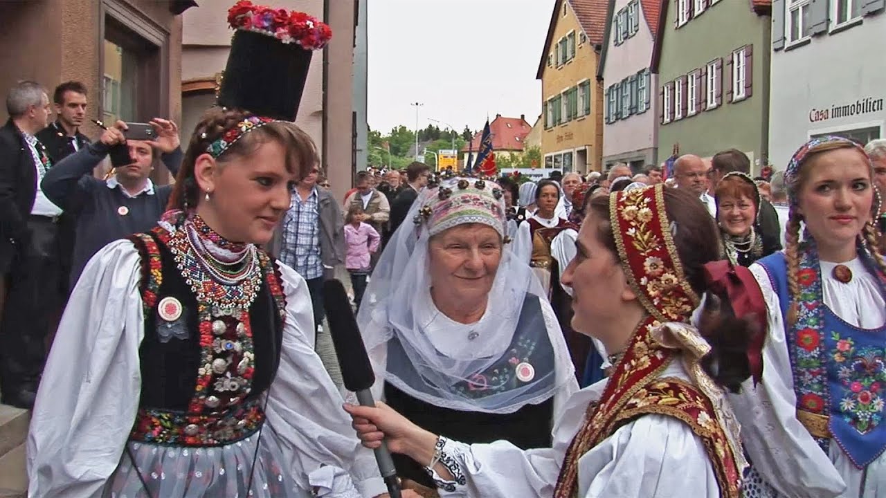 Interviews mit Teilnehmern des Trachtenumzuges - Dinkelsbühl 2013 - Heimattag Siebenbürger Sachsen