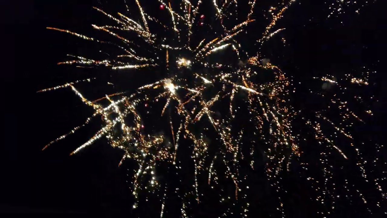 AETHRA Z1 - FUNKE😍 | Pyroschwarzwald #fireworks #pyrotechnik #funke #silvester #foryou 