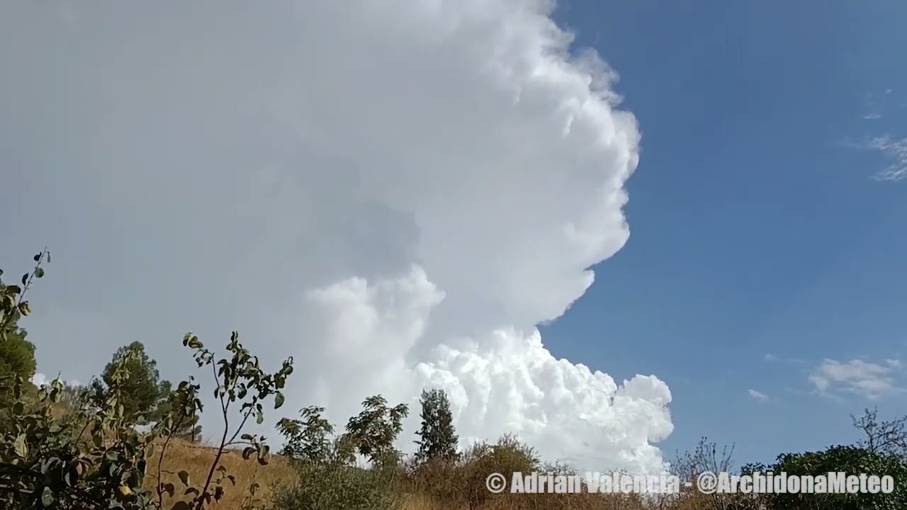Cumulonimbus Timelapse | Formación de Cumulonimbos y Tormenta al atardecer. Archidona (21-09-2022)