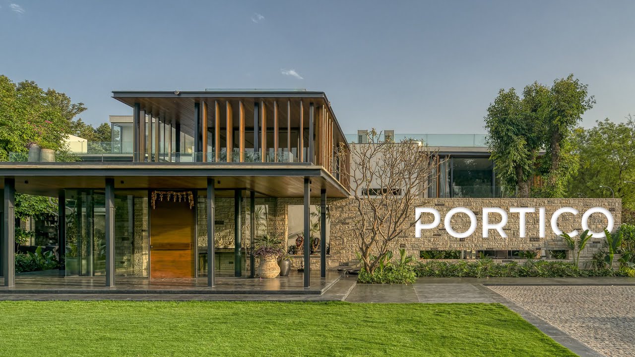 Portico House by DADA PARTNERS