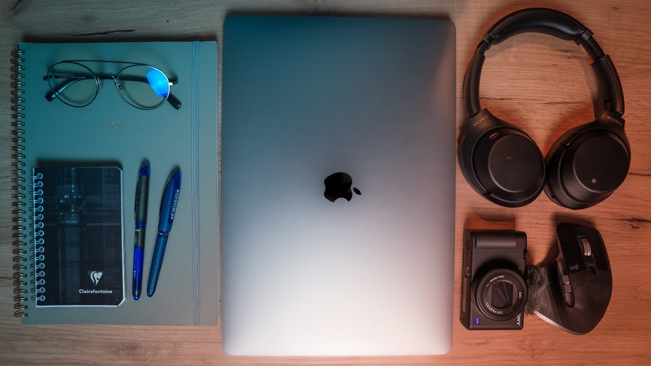 What is in my Minimalist Work Backpack | Software Engineer