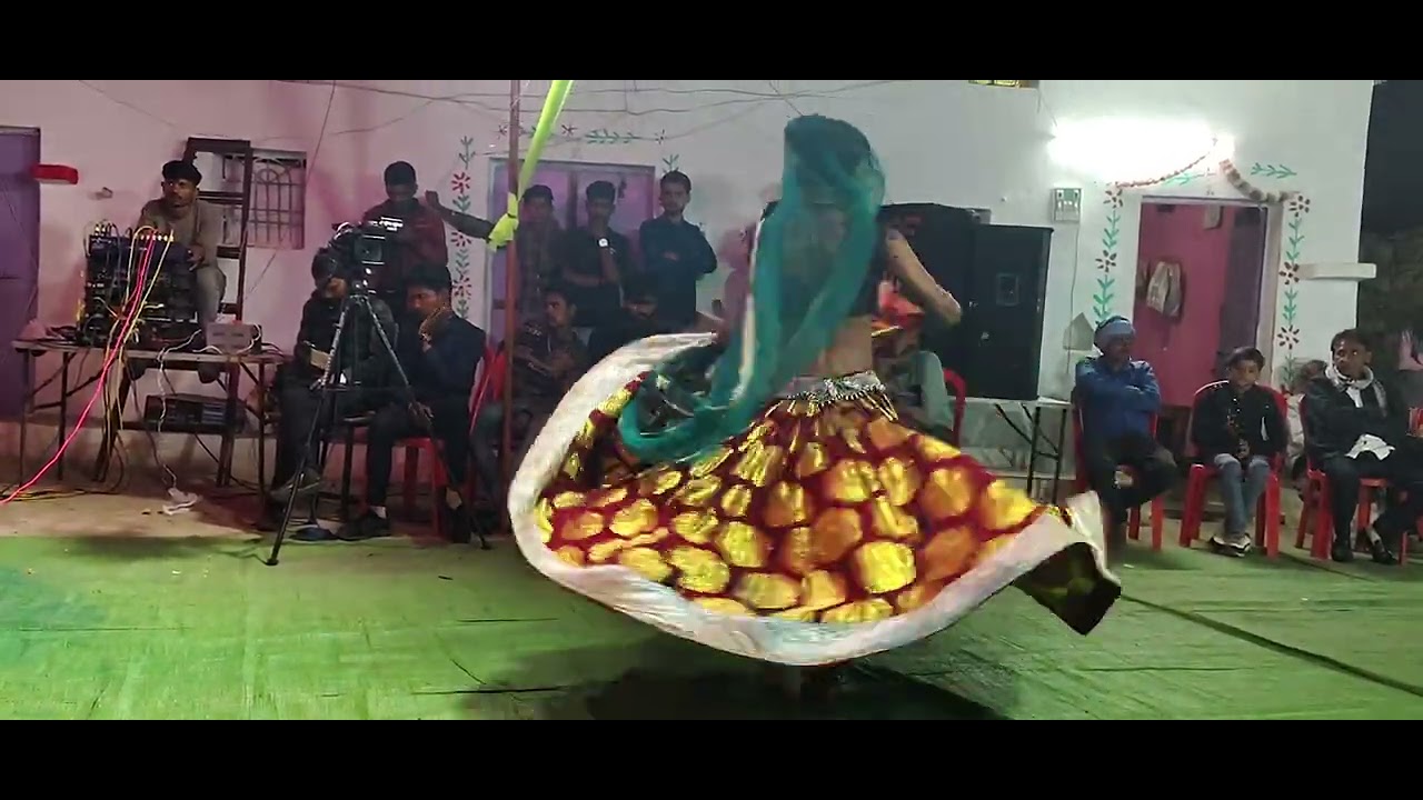 गायक कालेश यादव,,मोहन बैठ कदम की डार मुरलिया मधुर बजाबै रे,।🙏🙏