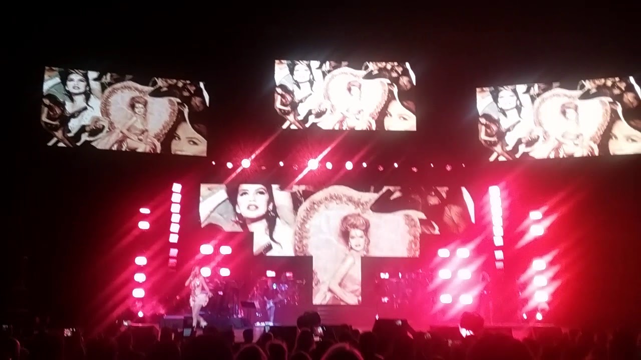 Thalia Latina Love Tour (Intro) Auditorio Nacional