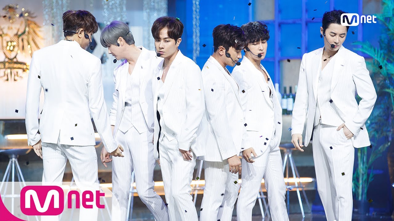 [SHINHWA - Kiss Me Like That] Comeback Stage | M COUNTDOWN 180830 EP.585