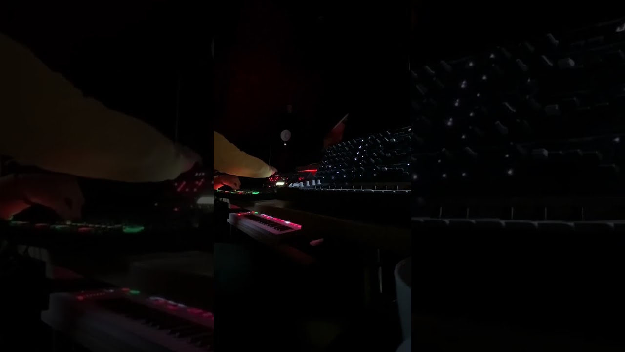 Live Mix ( Roland TR8s, Arturia Matrixbrute, Access Virus TI2 & Arturia Keystep pro)