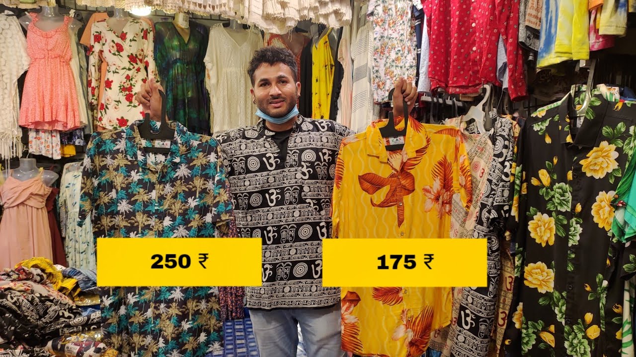 Shopping in Vagator market Goa