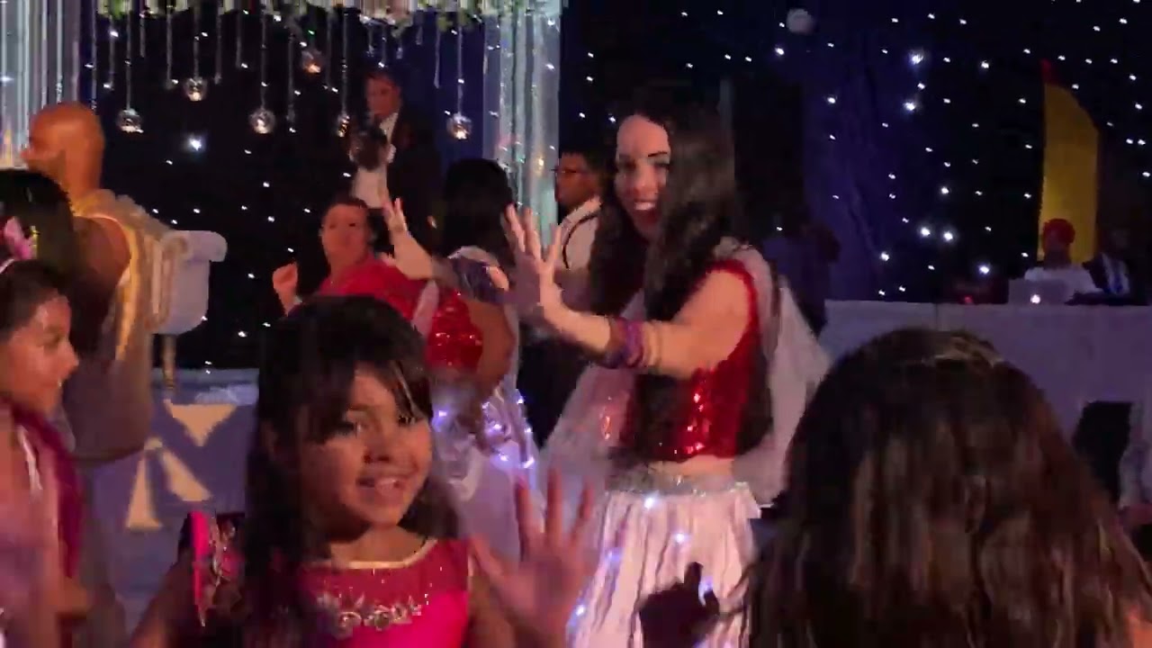 BEHIND THE SCENES | CROWD INTERACTION | INDIAN BRIDE | TEWARI PRODUCTIONS TEAM