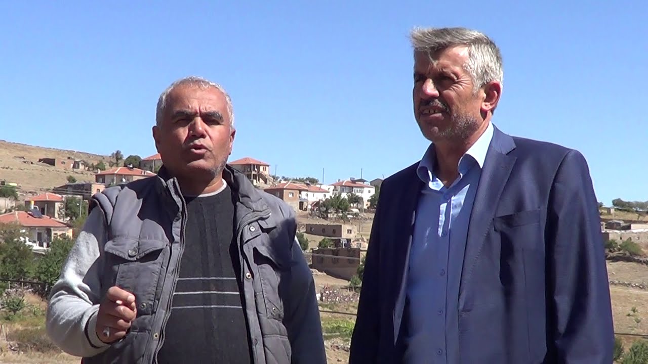 TOMARZA KARAÖREN MAHALLESİ MUHTARI ASKER ERBAY ALT YAPI KANALİSASYON YAPILMALI