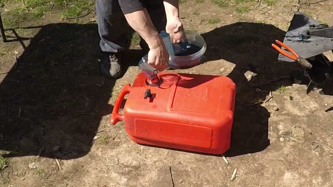 Oiler delete 2000 Evinrude 35hp service part 2