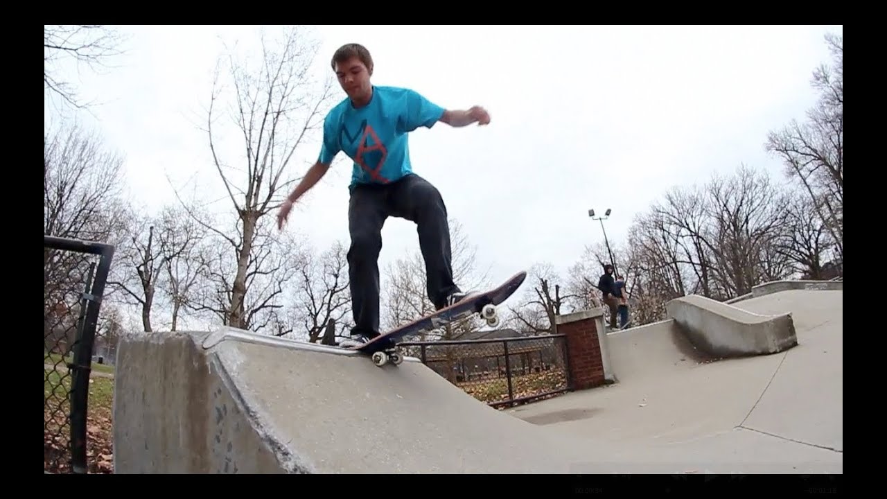 8 Tricks at a Skatepark with Eric Kinslow!