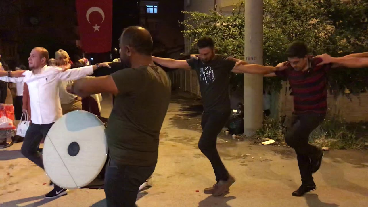 Çorum  Erzurum barı halayı efsane zurna