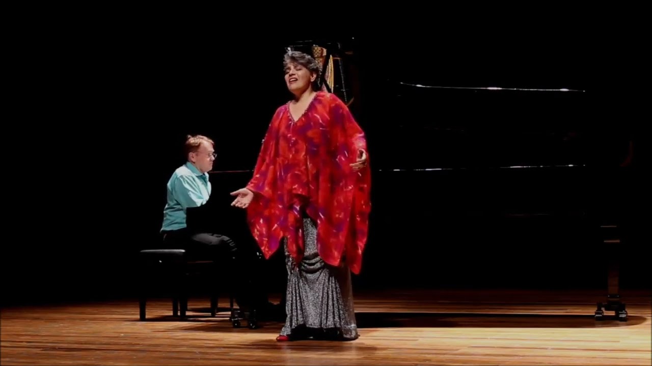 Jaime Leon:  A ti and Gotas de Ajeno Angela Simbaqueba soprano  Mac McClure piano