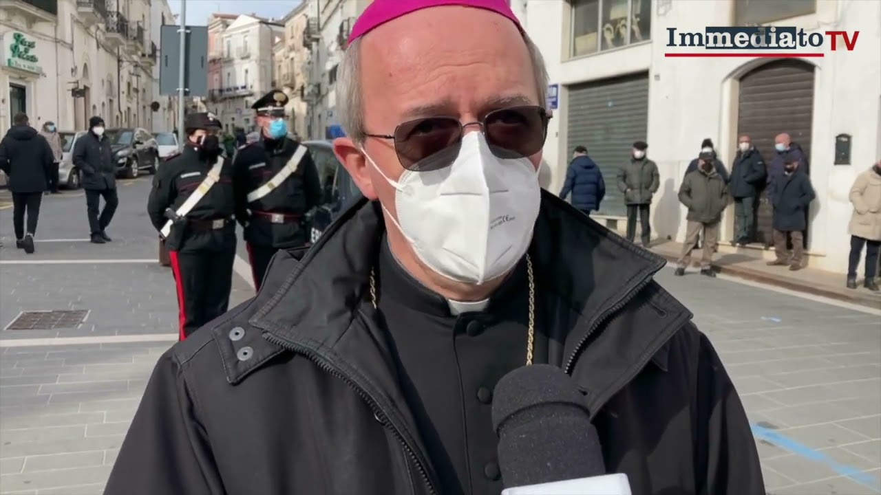 A MONTE SANT'ANGELO UN SIT-IN PER DIRE NO ALLA MAFIA. IN PIAZZA DOPO INTIMIDAZIONE AD ASSESSORE