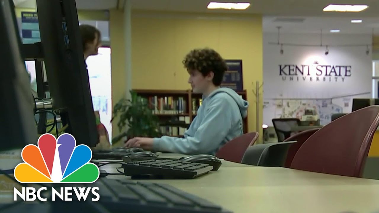 More Colleges Suspend In-Person Classes Over Coronavirus Fears | NBC Nightly News