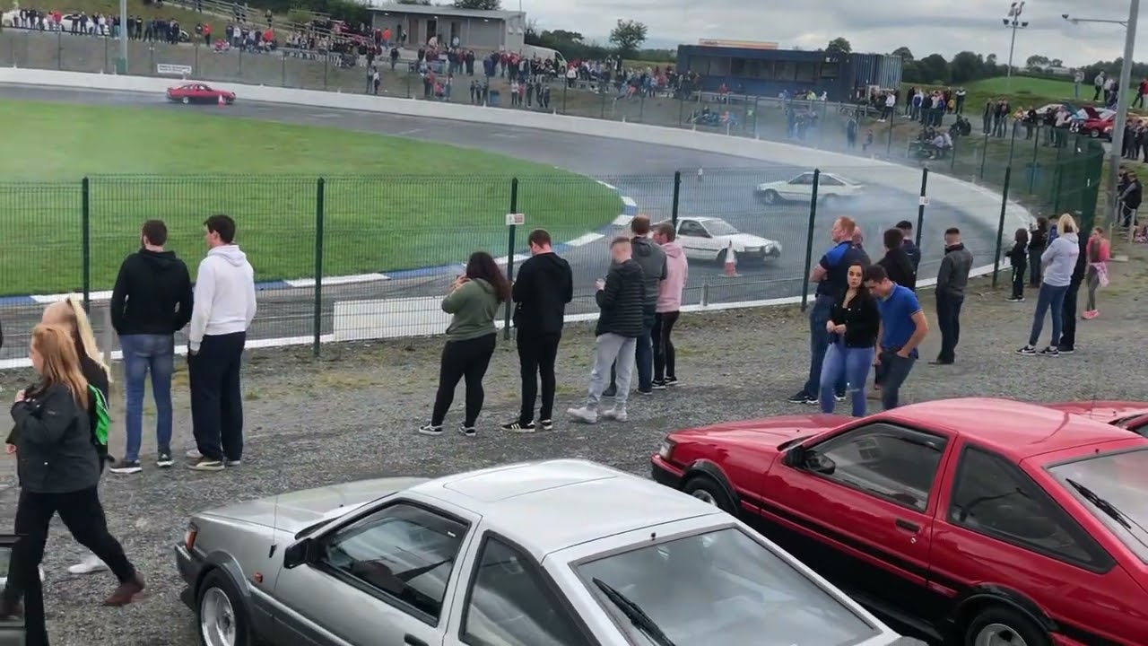 Twin Cams Diffing at Tullyroan Oval