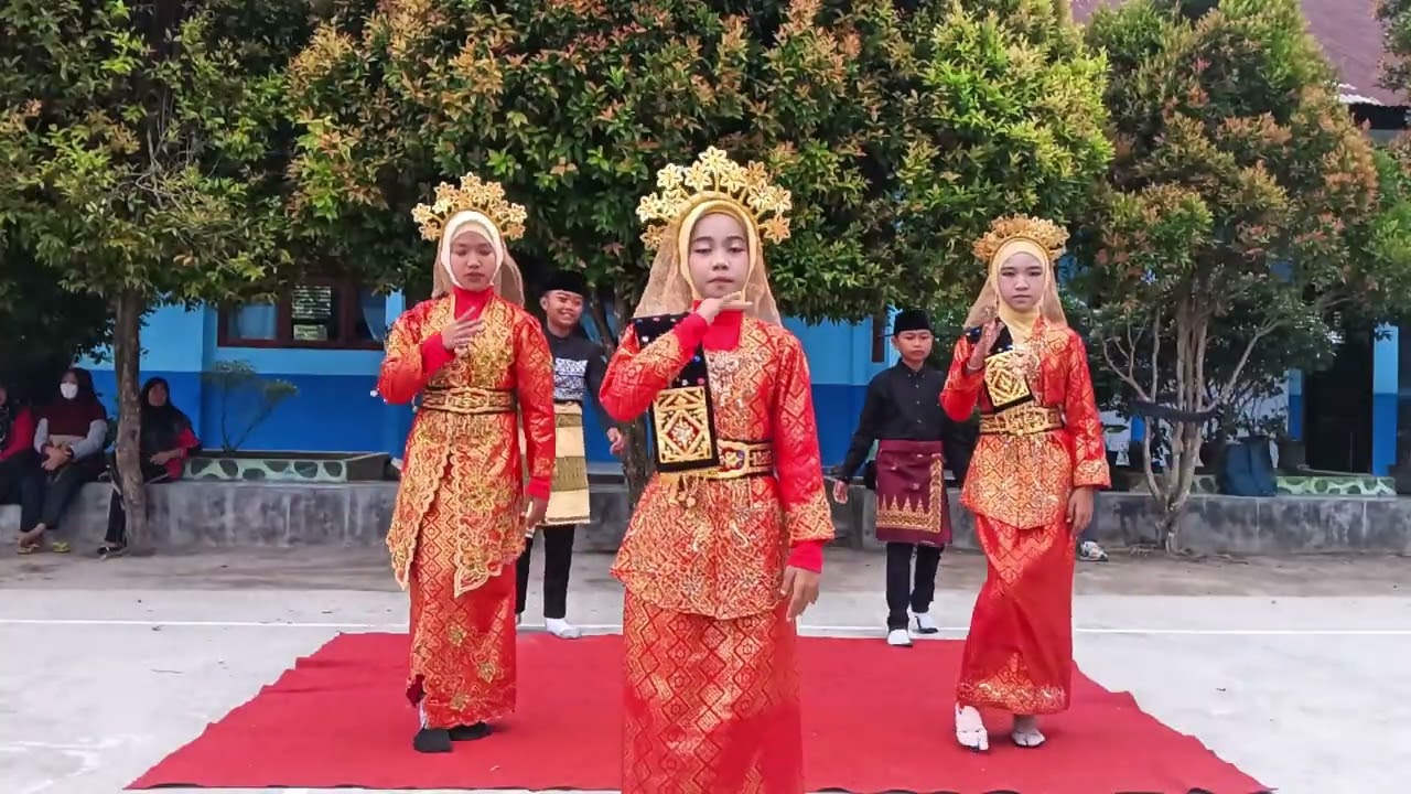 TARI SOLERAM ( Tarian Daerah Provinsin Riau )
